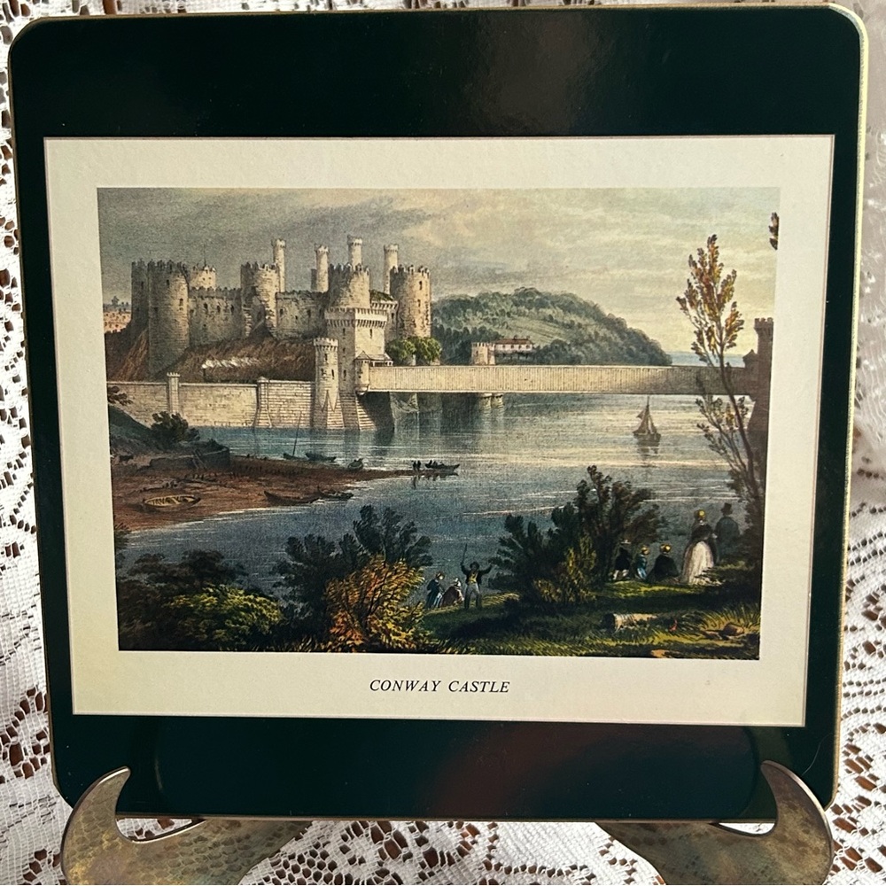 Pimpernel England Castles Placements Green with Gold trim Set of 5